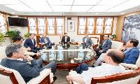 김희수 경상북도의회 의장, 역대 의장들과 오찬간담회 가져